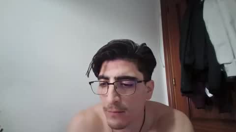 Snapshot of mattzz13 chatting on 4, 3, 2026 mattzz13 online show from 4, 3, 2026