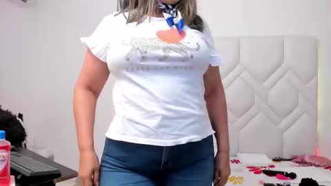 Snapshot of mature_hard_ chatting on 1, 10, 2025 ISABEL online show from 1, 10, 2025