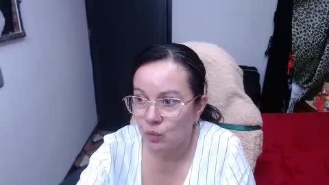 Snapshot of mature_wolf chatting on 5, 11, 2025 Sonia online show from 5, 11, 2025