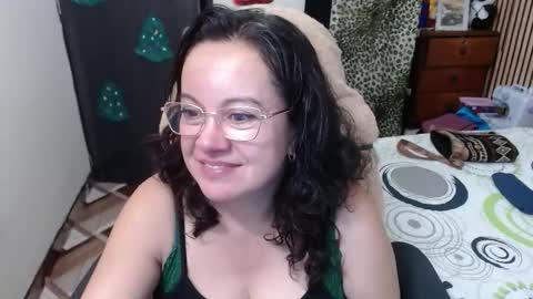 Snapshot of mature_wolf chatting on 20, 12, 2025 Sonia online show from 20, 12, 2025
