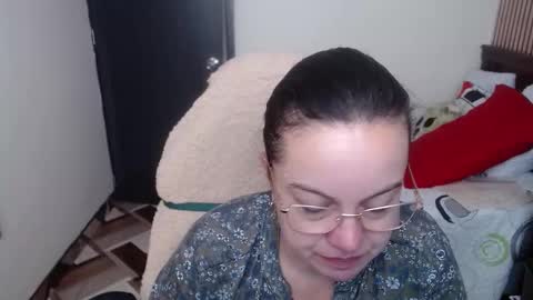 Snapshot of mature_wolf chatting on 12, 1, 2026 Sonia online show from 12, 1, 2026