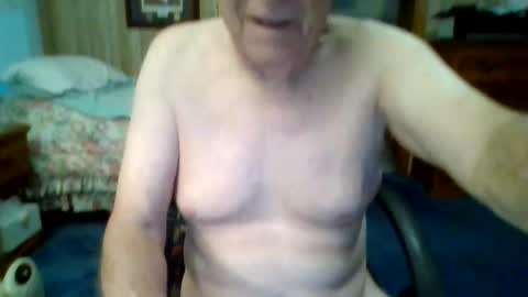 Snapshot of maturecouple1954 chatting on 25, 4, 2026 SXECPL55 at G mail Dot Com online show from 25, 4, 2026