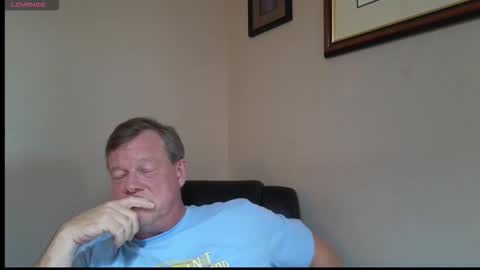 Snapshot of matureluvin chatting on 24, 10, 2025 JustUs online show from 24, 10, 2025