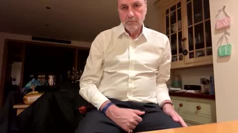 maturenakedmale online show from 26, 3, 2026