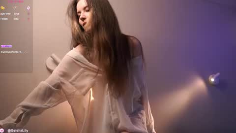 Lily online show from 19, 7, 2026