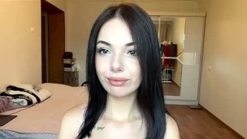 Lina online show from 13, 7, 2026