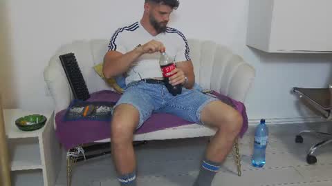 Snapshot of mauro_real_man chatting on 5, 7, 2026 mauro_real_man online show from 5, 7, 2026
