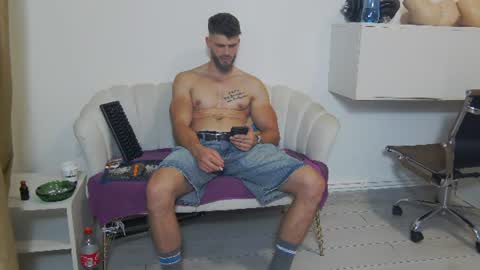 Snapshot of mauro_real_man chatting on 8, 7, 2026 mauro_real_man online show from 8, 7, 2026
