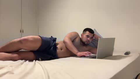 mauroo2025 online show from 10, 8, 2026