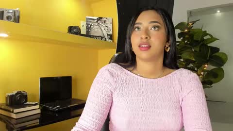 Mavy  online show from 11, 3, 2025