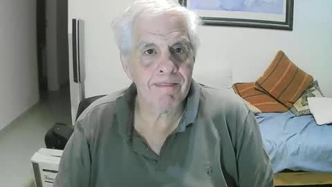 Snapshot of max_2017 chatting on 9, 12, 2024 max_2017 online show from 9, 12, 2024