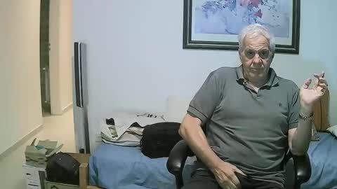 Snapshot of max_2017 chatting on 29, 12, 2024 max_2017 online show from 29, 12, 2024