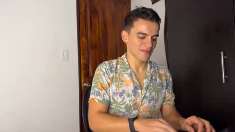 Snapshot of max_lancaster chatting on 7, 12, 2024 Max Lancaster online show from 7, 12, 2024