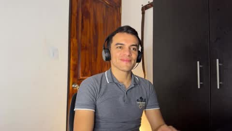 Snapshot of max_lancaster chatting on 15, 12, 2024 Max Lancaster online show from 15, 12, 2024