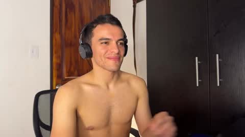 Snapshot of max_lancaster chatting on 16, 12, 2024 Max Lancaster online show from 16, 12, 2024