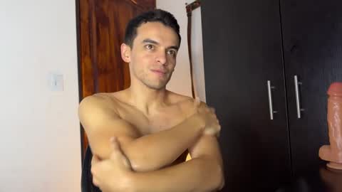 Snapshot of max_lancaster chatting on 17, 12, 2024 Max Lancaster online show from 17, 12, 2024