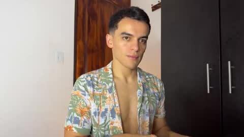 Snapshot of max_lancaster chatting on 31, 12, 2024 Max Lancaster online show from 31, 12, 2024