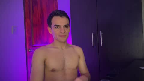 Snapshot of max_lancaster chatting on 14, 1, 2025 Max Lancaster online show from 14, 1, 2025