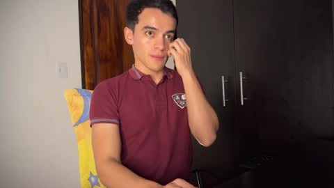 Snapshot of max_lancaster chatting on 19, 1, 2025 Max Lancaster online show from 19, 1, 2025