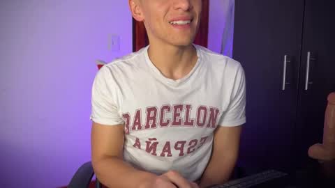 Snapshot of max_lancaster chatting on 22, 1, 2025 Max Lancaster online show from 22, 1, 2025