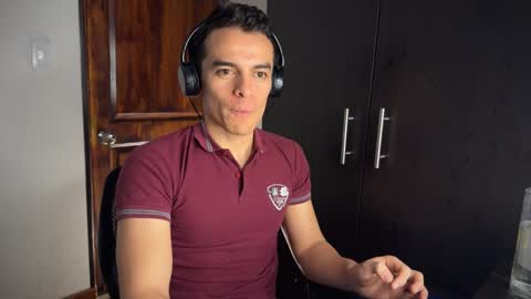 Snapshot of max_lancaster chatting on 11, 2, 2025 Max Lancaster online show from 11, 2, 2025