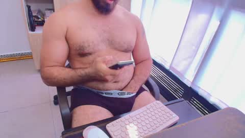 max_love25 online show from 9, 5, 2026