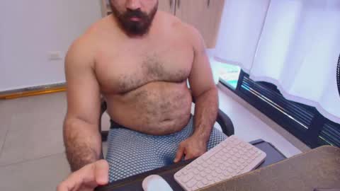 max_love25 online show from 2, 6, 2026