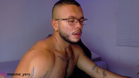 Snapshot of max_meyer chatting on 27, 10, 2025 max_meyer online show from 27, 10, 2025