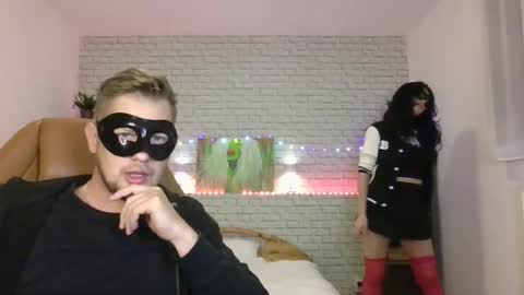 Snapshot of max_mila_888 chatting on 10, 9, 2025 Max  Aliya online show from 10, 9, 2025