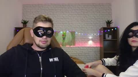 Snapshot of max_mila_888 chatting on 11, 9, 2025 Max  Aliya online show from 11, 9, 2025