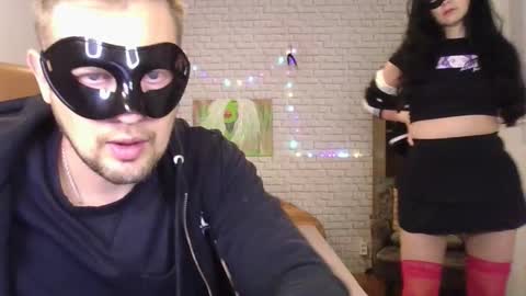 Snapshot of max_mila_888 chatting on 12, 9, 2025 Max  Aliya online show from 12, 9, 2025