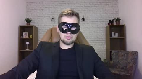 Snapshot of max_mila_888 chatting on 21, 9, 2025 Max  Aliya online show from 21, 9, 2025