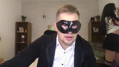 Snapshot of max_mila_888 chatting on 25, 9, 2025 Max  Aliya online show from 25, 9, 2025