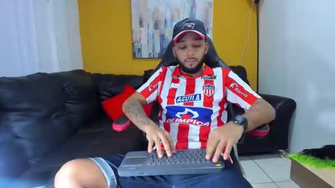 Snapshot of max_sexyhot26 chatting on 31, 12, 2024 max_sexyhot26 online show from 31, 12, 2024