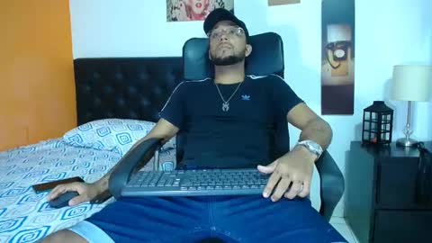 Snapshot of max_sexyhot26 chatting on 21, 2, 2025 max_sexyhot26 online show from 21, 2, 2025