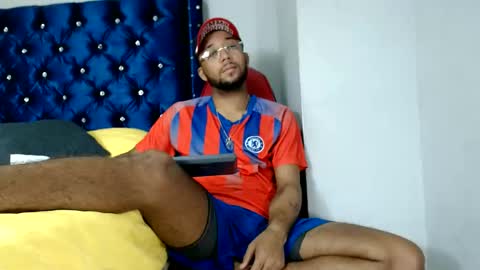 Snapshot of max_sexyhot26 chatting on 26, 2, 2025 max_sexyhot26 online show from 26, 2, 2025