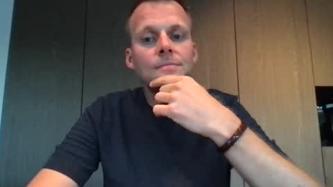Snapshot of max_straight_1 chatting on 5, 8, 2026 Max take off clothes online show from 5, 8, 2026