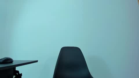 MAX     online show from 4, 6, 2026