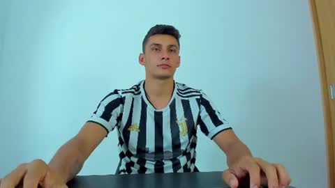 MAX     online show from 17, 6, 2026