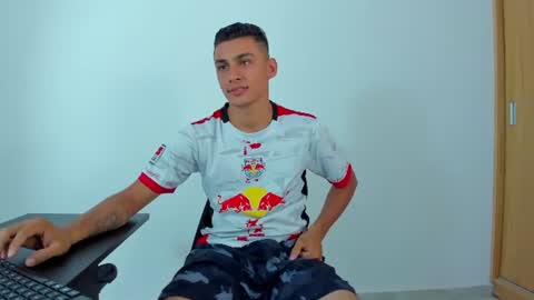 MAX     online show from 22, 6, 2026