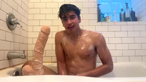 maxantax online show from 7, 11, 2025