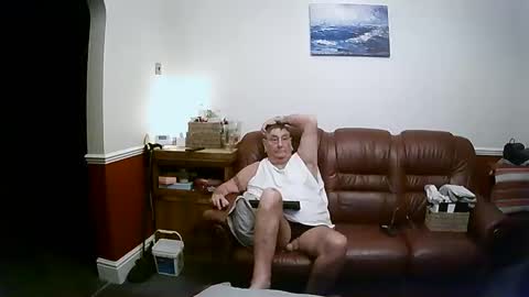 MAX online show from 9, 2, 2025