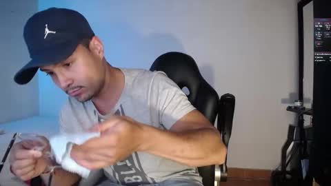 MAXI      online show from 7, 3, 2025