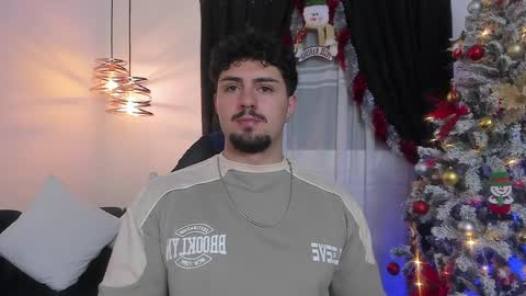 Snapshot of maximo_rodriguez chatting on 11, 12, 2024 Maximo online show from 11, 12, 2024