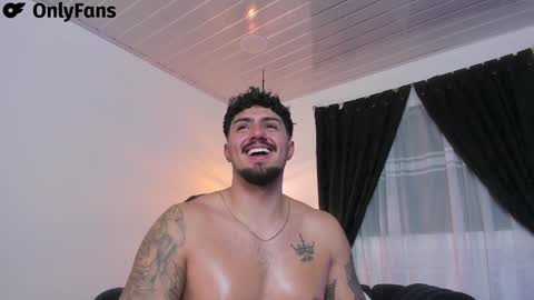 Snapshot of maximo_rodriguez chatting on 2, 2, 2025 Maximo online show from 2, 2, 2025