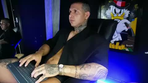 Snapshot of maximo_vega chatting on 24, 10, 2025 Maximo online show from 24, 10, 2025