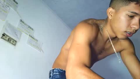 Maximo Aron Vega online show from 11, 2, 2026