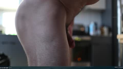 Maximus7871 online show from 1, 12, 2024