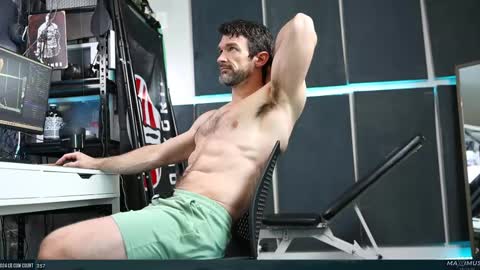 Maximus7871 online show from 2, 3, 2025