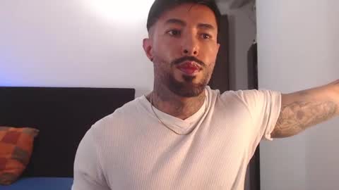 Snapshot of maximus_golden chatting on 23, 7, 2026 Independent Model online show from 23, 7, 2026